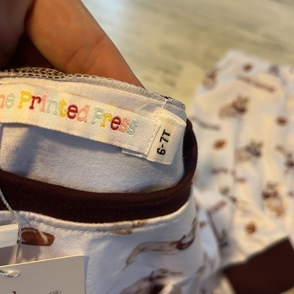 Bulldogs Sleep Set Size 6/7 NWT - Picture 6 of 6